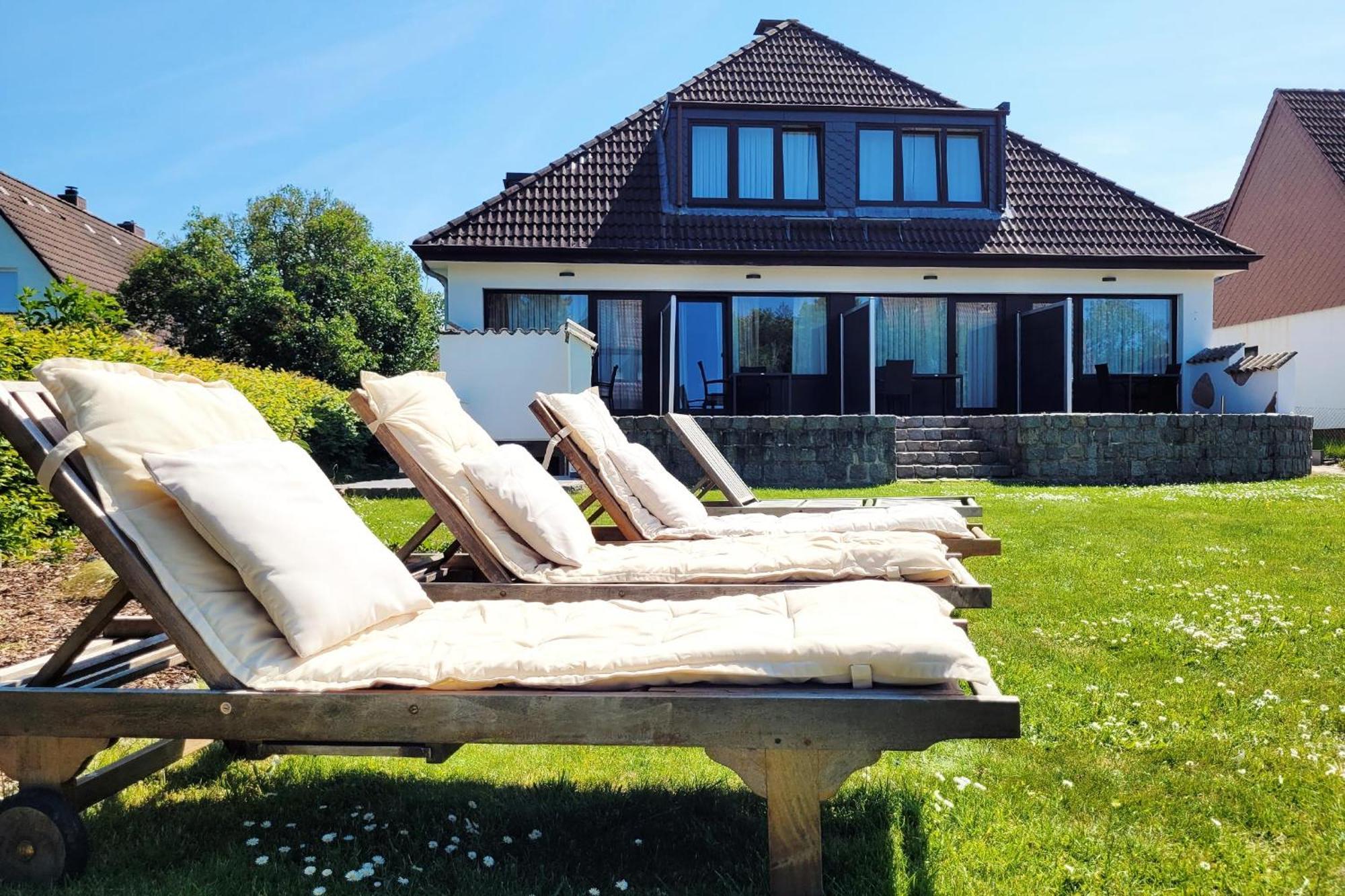 Hochwertige Ferienwohnung In Ruhiger Lage Mit Eigener Terrasse Und Parkplatz, Nur 7 Gehminuten Zum Strand Entfernt - Hoher Schlafkomfort Dank Boxspringbett شاربوتس المظهر الخارجي الصورة